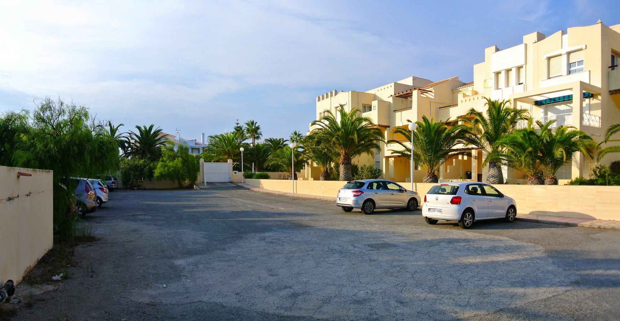 Apartamentos Moguima Roquetas de Mar Eksteriør billede